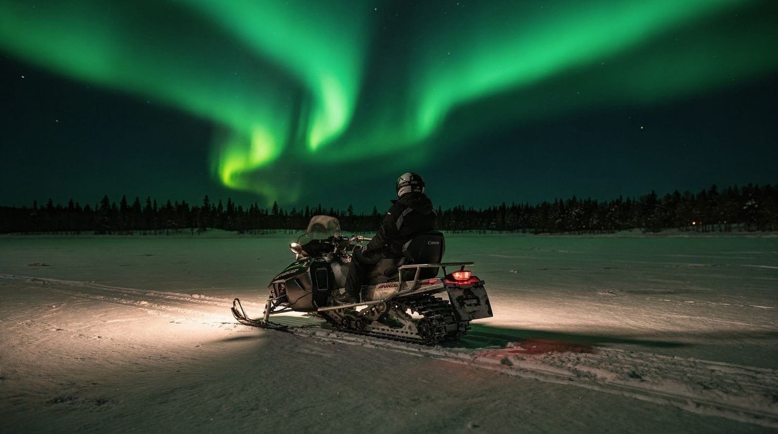 Rovaniemi: northern lights and husky sleigh ride