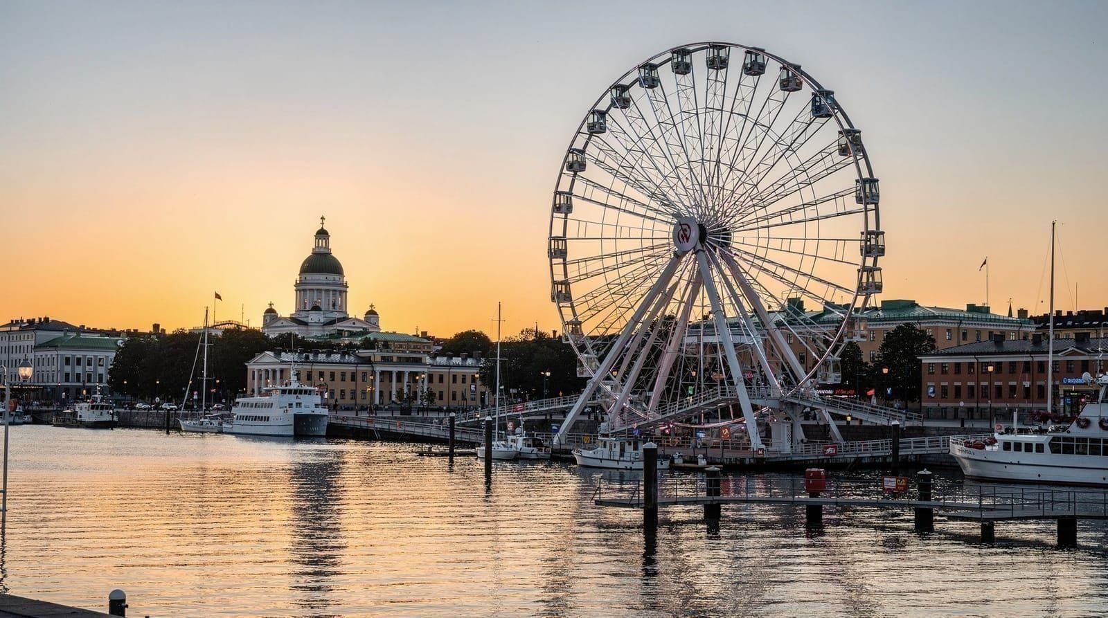 Helsinki: SkyWheel Helsinki ride ticket
