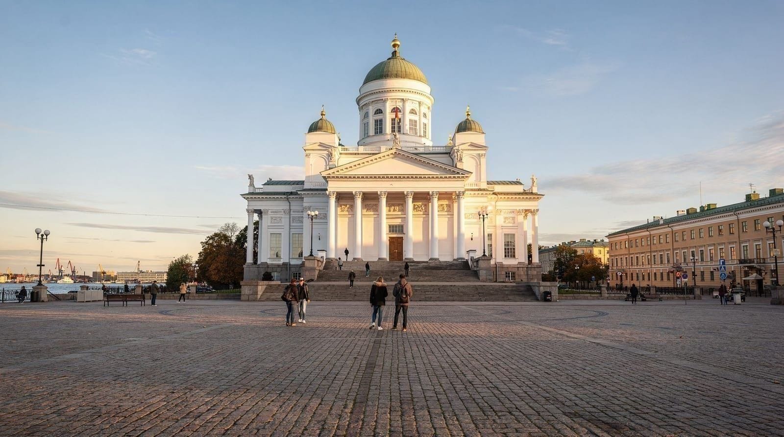 Helsinki — Finland's capital on the sea, Finland